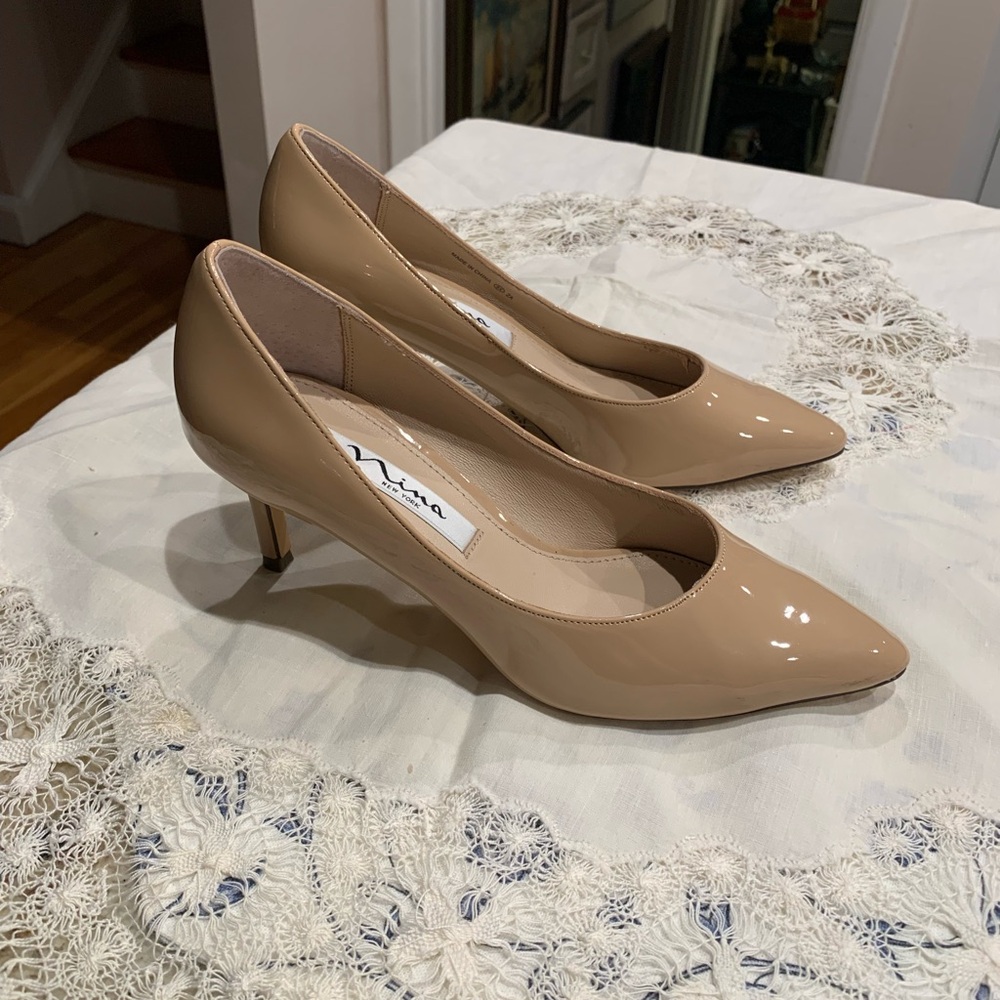 Nina Women's Beige Patent Heels